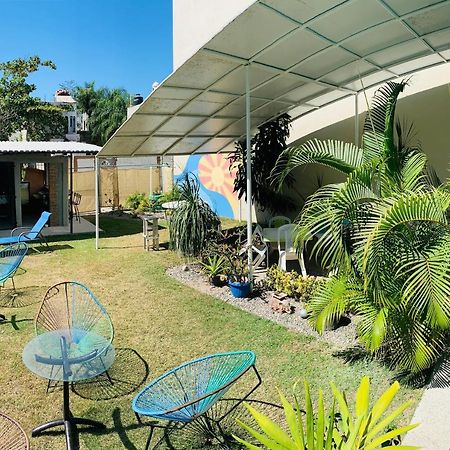 Hostal บูเซเรียส ภายนอก รูปภาพ