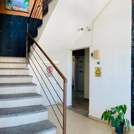 Hostal บูเซเรียส ภายนอก รูปภาพ