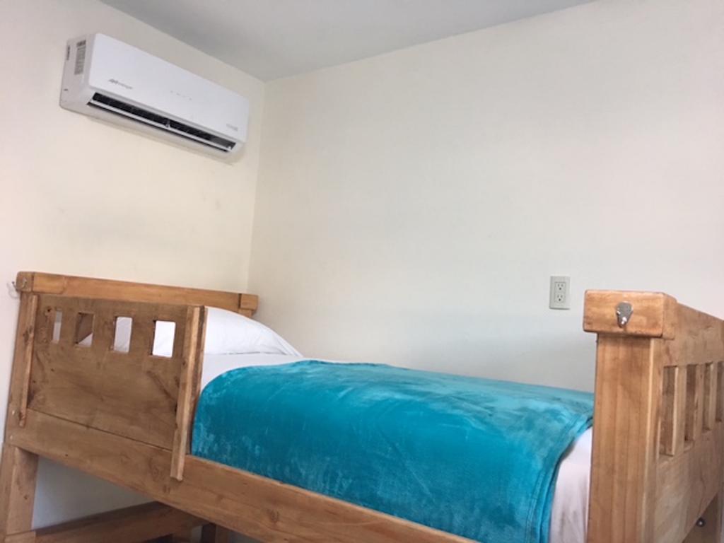 Hostal บูเซเรียส ภายนอก รูปภาพ