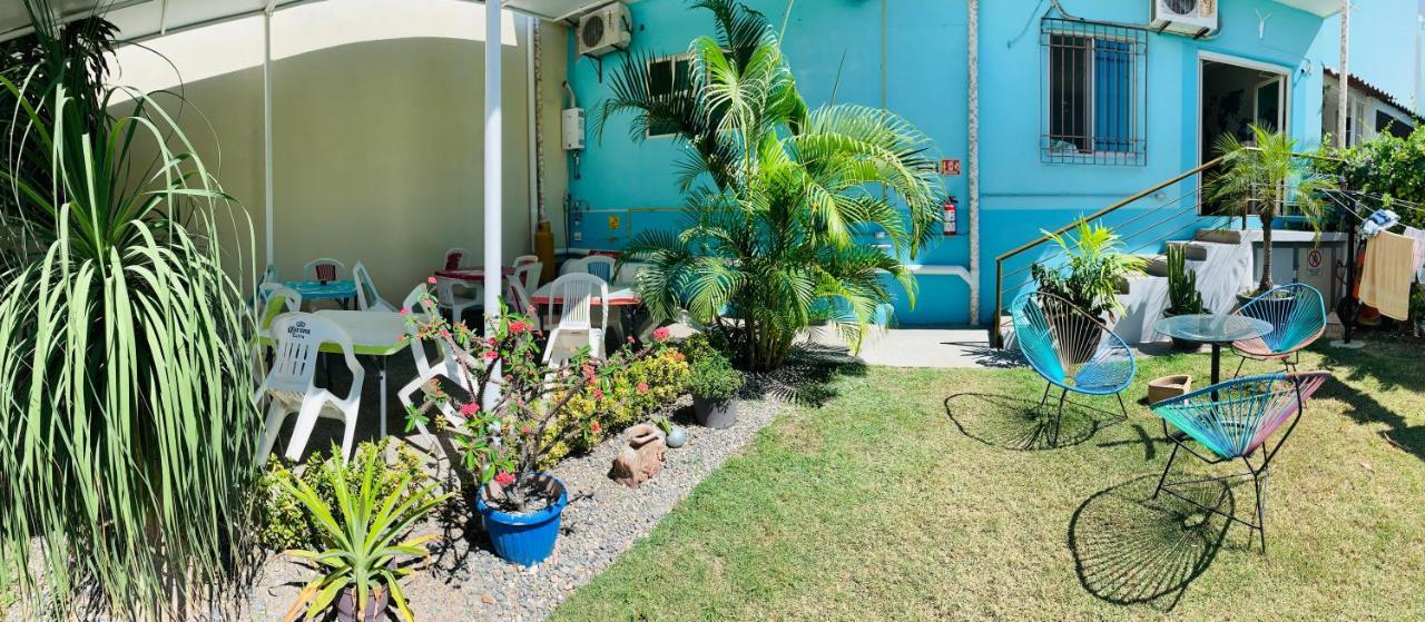 Hostal บูเซเรียส ภายนอก รูปภาพ