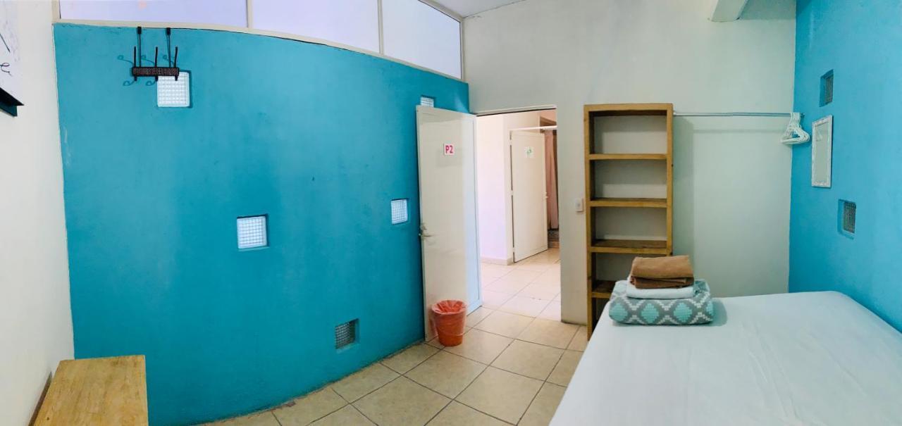 Hostal บูเซเรียส ภายนอก รูปภาพ