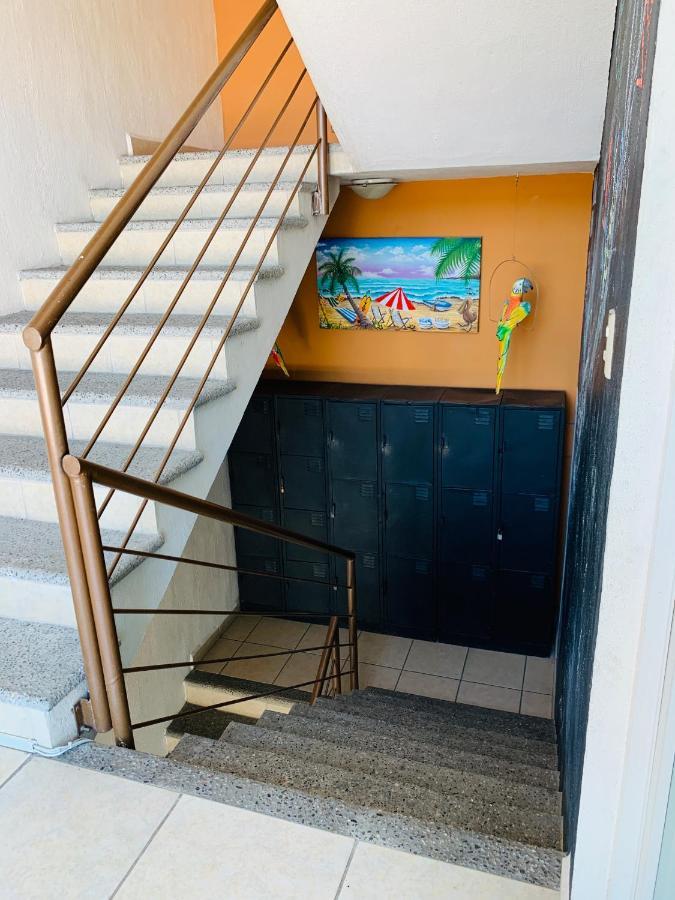 Hostal บูเซเรียส ภายนอก รูปภาพ